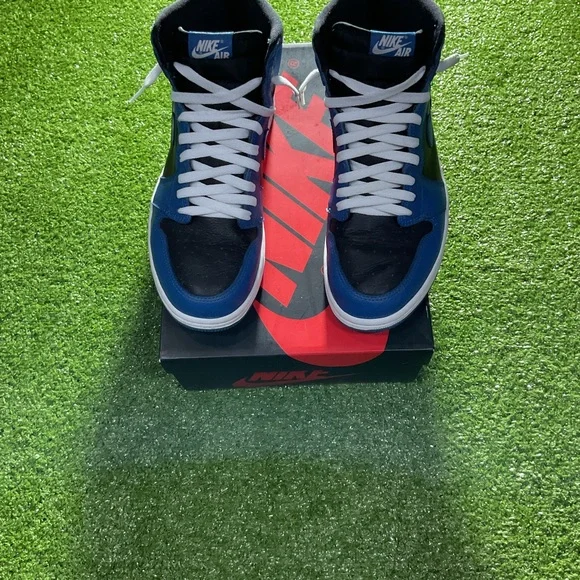 Jordan 1 Retro High OG 2022 Dark Marina Blue - Picture 7 of 10